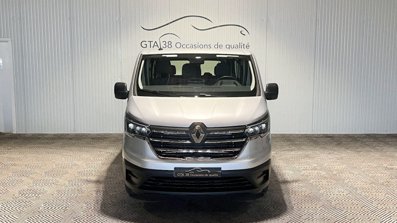 RENAULT TRAFIC III COMBI