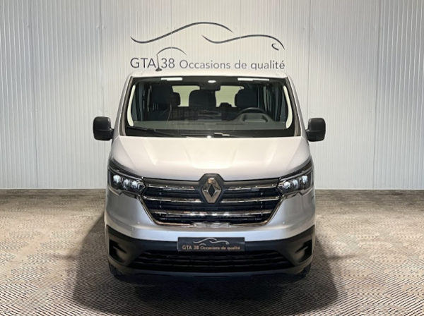 RENAULT TRAFIC III COMBI