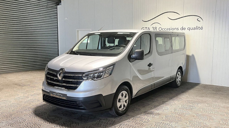 RENAULT TRAFIC III COMBI