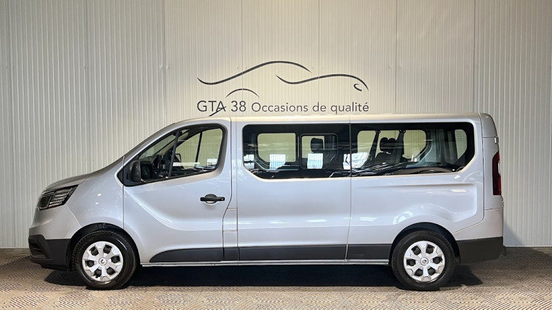 RENAULT TRAFIC III COMBI