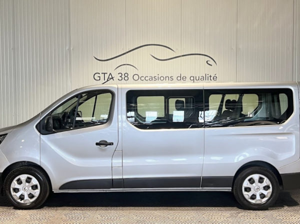 RENAULT TRAFIC III COMBI