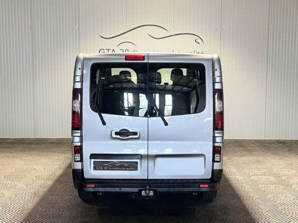 RENAULT TRAFIC III COMBI