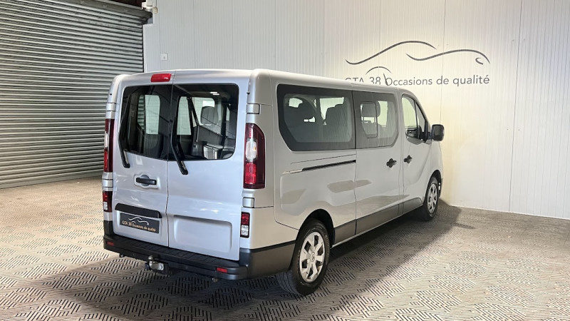 RENAULT TRAFIC III COMBI