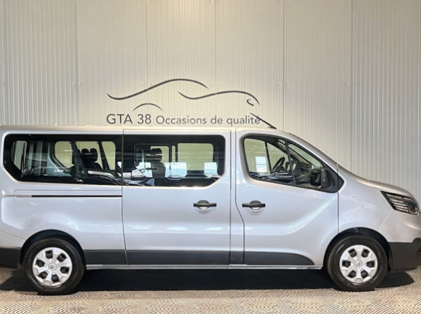 RENAULT TRAFIC III COMBI