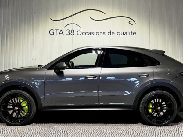 PORSCHE CAYENNE COUPE