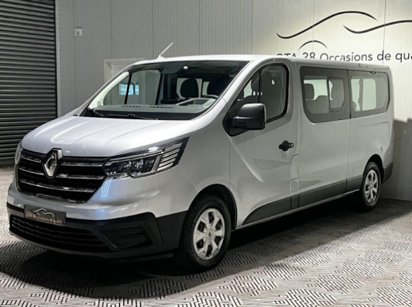 RENAULT TRAFIC III COMBI