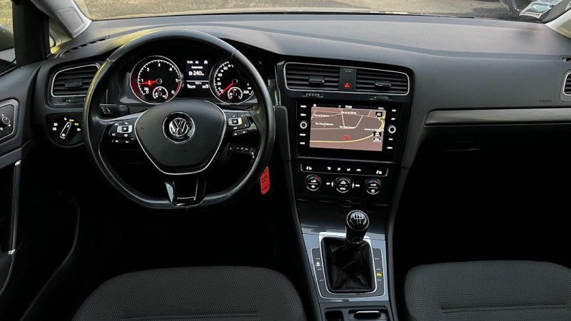 VOLKSWAGEN GOLF VII